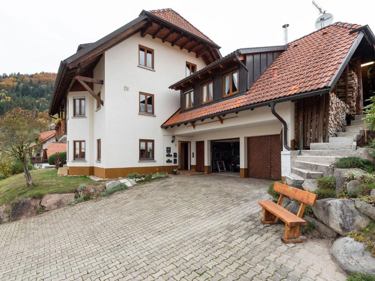 Alluring Apartment in Kleines Wiesental Raich with BBQ Exterior foto
