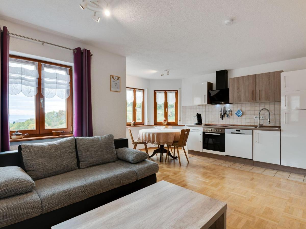Alluring Apartment in Kleines Wiesental Raich with BBQ Exterior foto